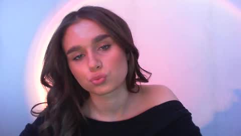 Adele Amore online show from February 15, 8:22 am