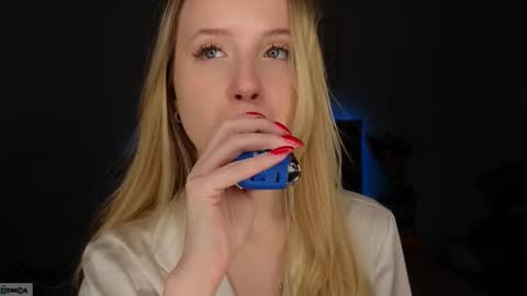 Adele online show from February 23, 10:09 pm