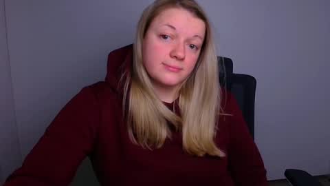 Adele online show from December 18, 7:24 am