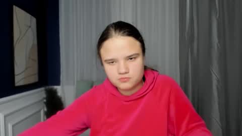 adelecruzz online show from January 7, 1:03 pm