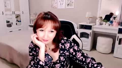 AdeleMoran online show from July 17, 9:07 pm