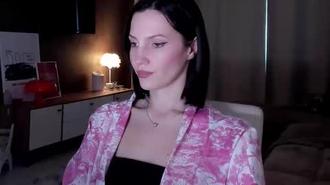 Adele Shine online show from November 21, 9:00 am