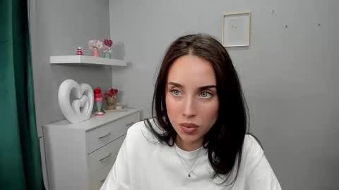 Adele online show from April 7, 5:53 am