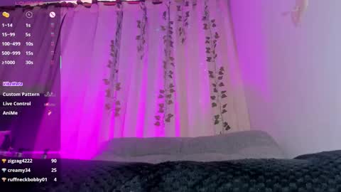 adelinaconte1 online show from January 17, 2:13 pm