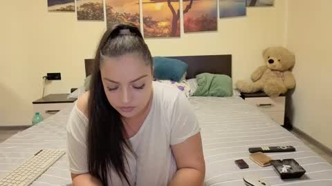 Adellineee online show from April 17, 11:29 pm