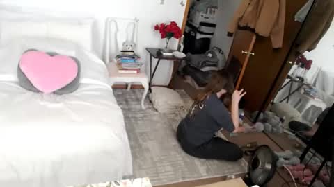 adorable22 online show from February 1, 8:18 pm