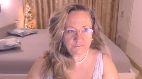 Cryna online show from February 18, 6:45 am