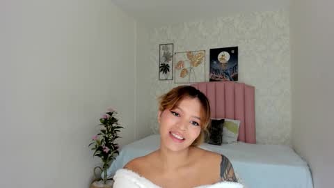 Snapshot of adria_ross chatting on October 21, 12:20 pm Adriana online show from October 21, 12:20 pm