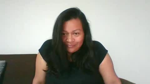 Snapshot of adrianagogo18 chatting on March 12, 1:25 am adrianagogo18 online show from March 12, 1:25 am