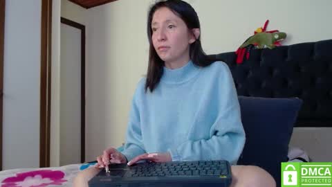 adrianamarkcm101 online show from December 13, 8:04 pm