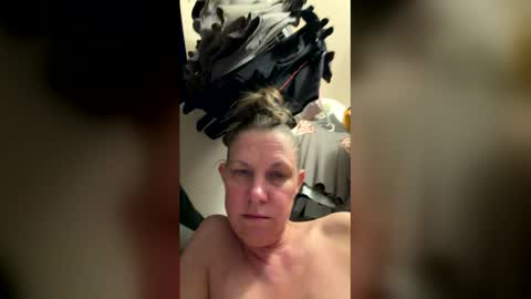 aequalley online show from April 13, 6:36 am