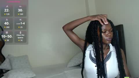 Mia online show from June 2, 1:50 am