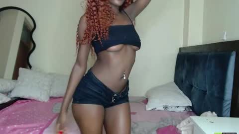 Mia online show from April 8, 5:48 pm