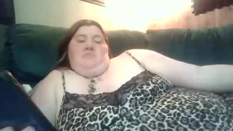 Babygirls353637 online show from April 19, 12:10 am