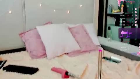agatha_mayson online show from June 17, 11:55 am
