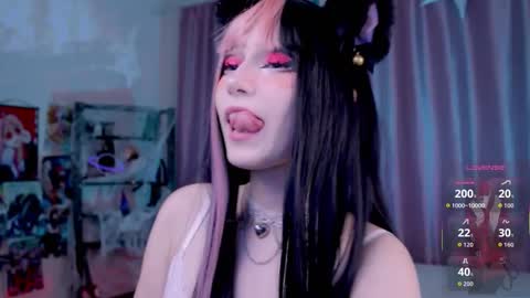 Snapshot of ahegame chatting on October 18, 1:25 pm Coraline online show from October 18, 1:25 pm