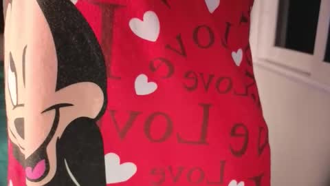 Ailyn online show from December 19, 5:21 am