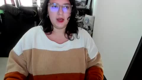 Catalina online show from December 22, 1:03 pm