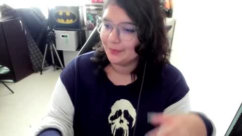 Catalina online show from December 18, 5:07 pm