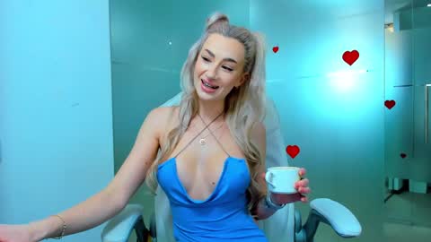 Allie  online show from January 9, 8:52 am