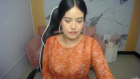 ailyn_ch1 online show from June 3, 8:14 pm