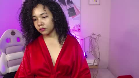 ailyn_lovee online show from July 19, 12:29 pm