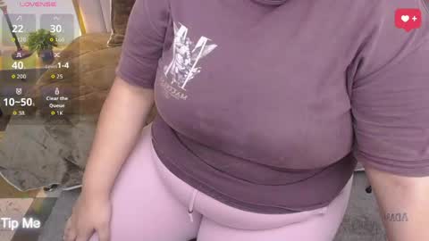 Ailyn rouss online show from April 17, 1:35 pm