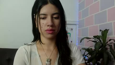 J  online show from May 31, 4:13 pm