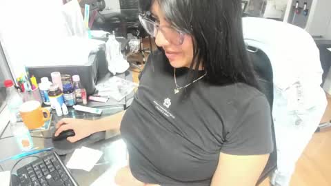 Katie   online show from April 15, 4:40 pm