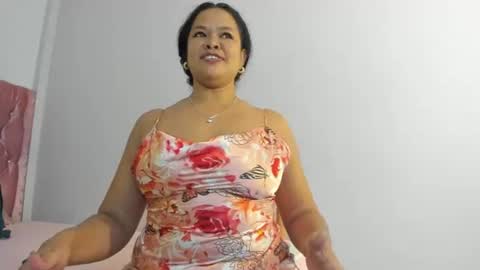 AISHA  MOORE online show from June 14, 12:27 pm