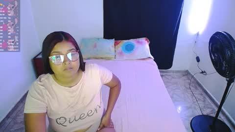 aisha_stacey0410 online show from December 14, 7:58 am