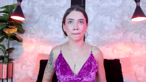 Snapshot of aitana_baker_ chatting on September 23, 8:18 pm little aitana online show from September 23, 8:18 pm
