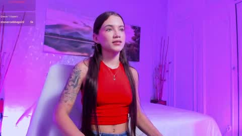 Snapshot of aitana_baker_ chatting on October 3, 8:36 pm little aitana online show from October 3, 8:36 pm