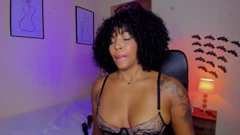 Aitana Brown online show from October 28, 10:36 pm