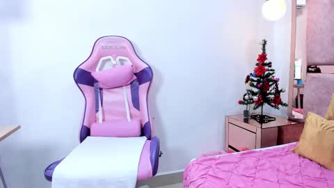 Aitana Montero online show from November 27, 11:35 am