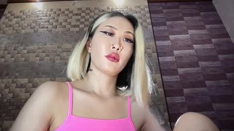 Akemi online show from March 29, 6:40 pm