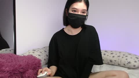 Snapshot of akira_amy chatting on December 9, 6:02 am Amilia online show from December 9, 6:02 am