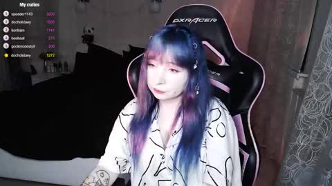 akirahartyx online show from October 12, 3:36 pm