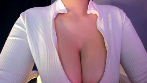 Akura is here 3 online show from December 5, 5:29 am