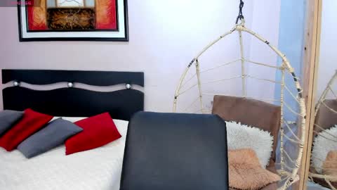     online show from April 13, 5:03 pm