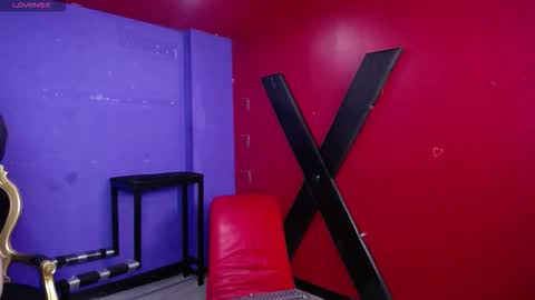 Alaiia    online show from November 27, 2:36 am