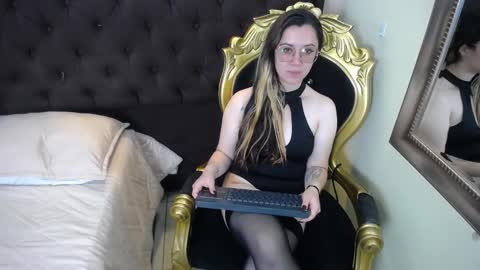 Alaiia    online show from January 16, 6:59 pm