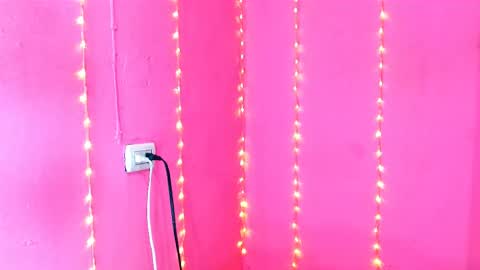  Alaiia  online show from April 16, 9:39 pm