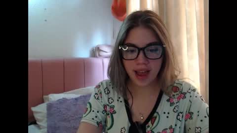 alaina_blessed online show from November 10, 4:02 pm