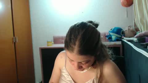 alaina_blessed online show from February 22, 12:11 am