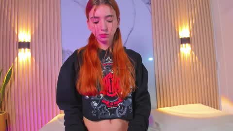 A L A N A  online show from November 26, 3:35 pm