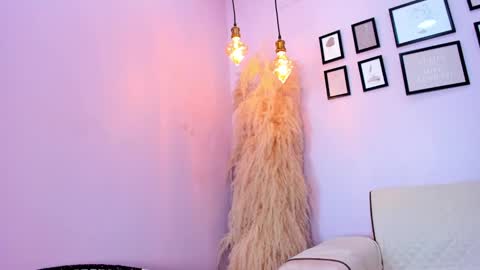 Alana online show from March 5, 12:55 pm