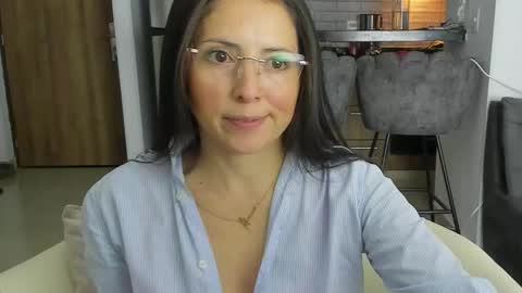 Alana Gasparini online show from September 21, 4:33 am