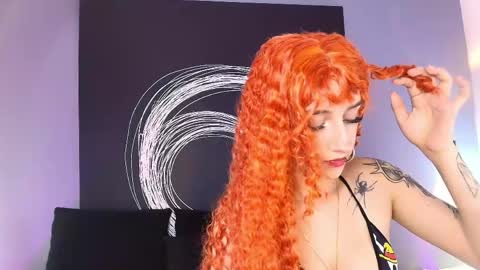 Alanna online show from June 3, 2:33 pm