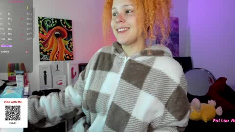 Snapshot of alaska_colors chatting on December 2, 1:56 pm Caro online show from December 2, 1:56 pm